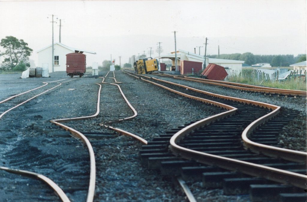 Railway lines buckled by compression during the Edgecombe earthquake, M6.5, 1987. From M. Pender and T.W. Robertson, 1987. At least three fault strands are visible in the deformed tracks. 