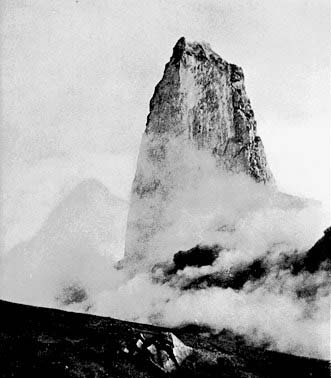 The Mt Pelée spine began growing October 8, 1902, about 4 months after the catastrophic nuée ardent that destroyed the town of Saint-Pierre. Growing up to 15 m per day, it reached a height of 300 m. Collapse of this spine also generated block and ash flows. Image credit: Angelo Heilprin, 1902, one of the first geologists on the scene after the eruption.